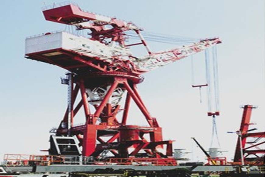 260t portal crane for mounting large piece