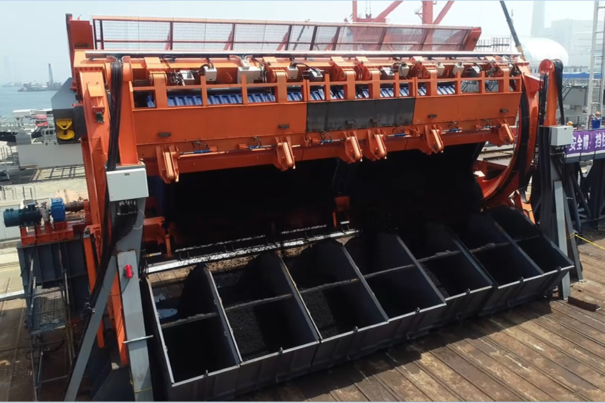 Dual-purpose car dumper for both open-top container and general open wagon