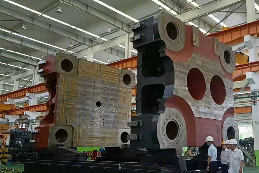 Injection machine template with a 8500t clamping force