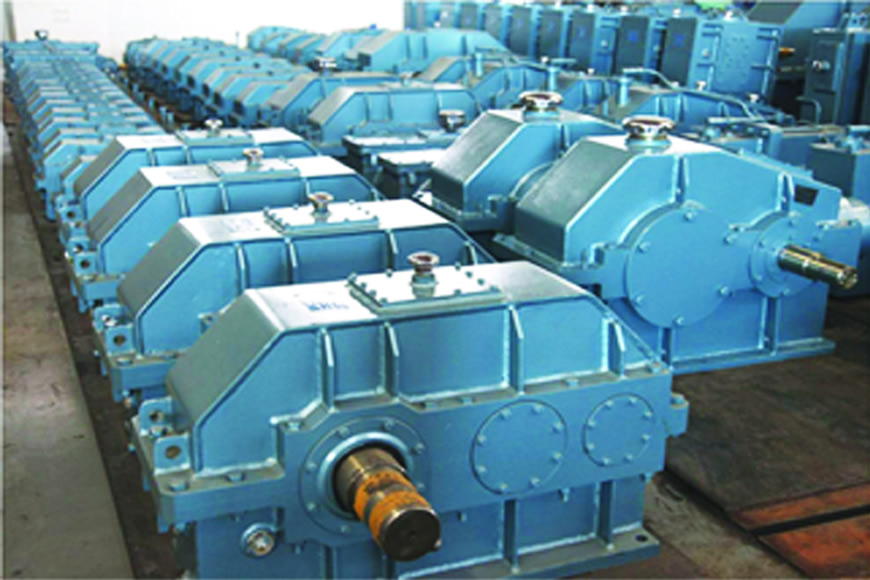 Series gearboxes for metallurgical machinery