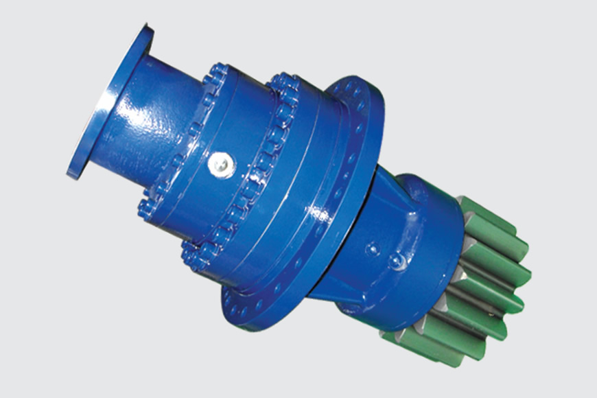 Series pitch drive for wind turbine