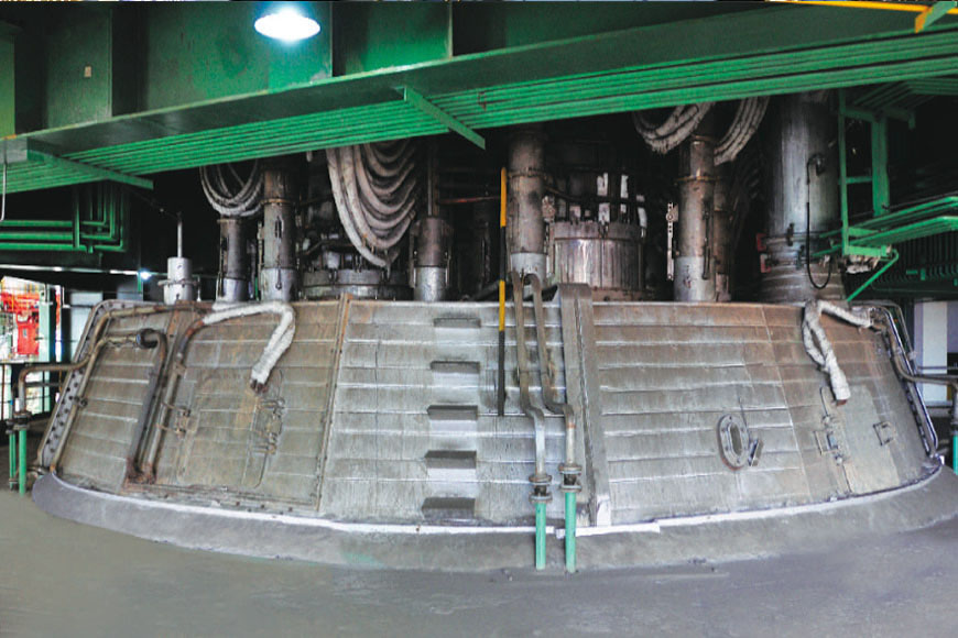 Submerged arc furnace